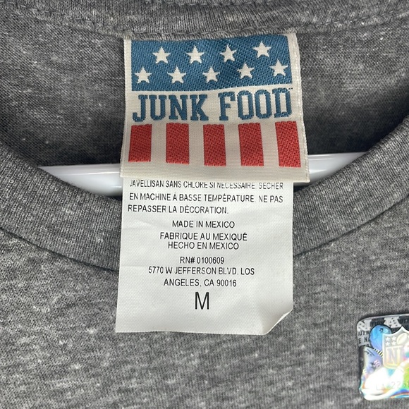 Washington Redskins, medium gray T-shirt NWT junk food - Picture 4 of 5